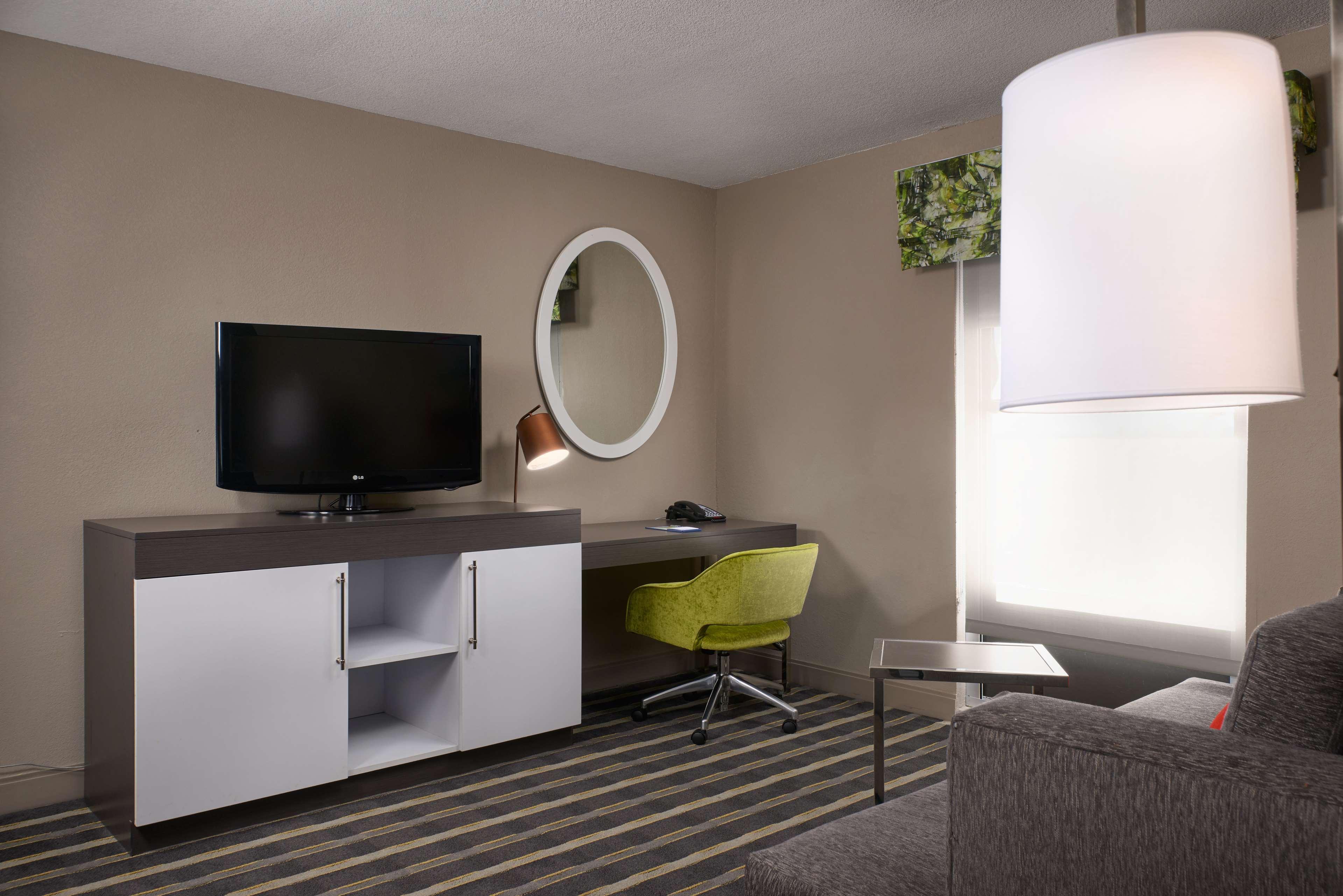 Hotel Hampton 4*