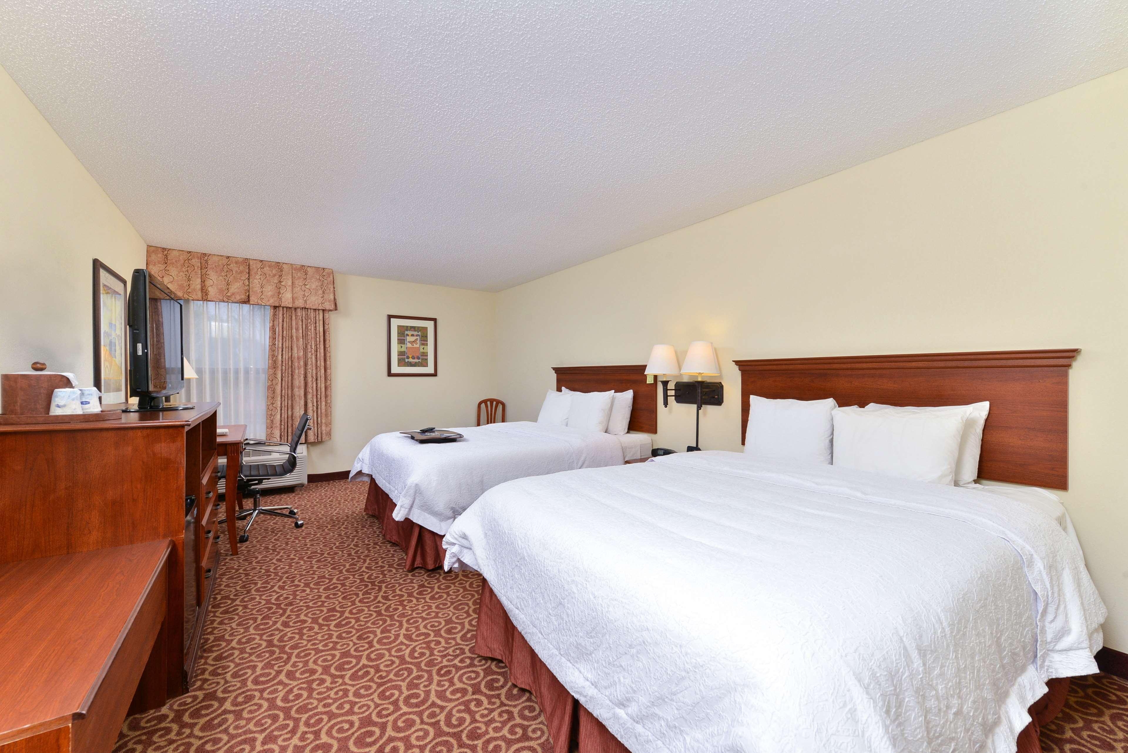 Hotel Hampton 4*