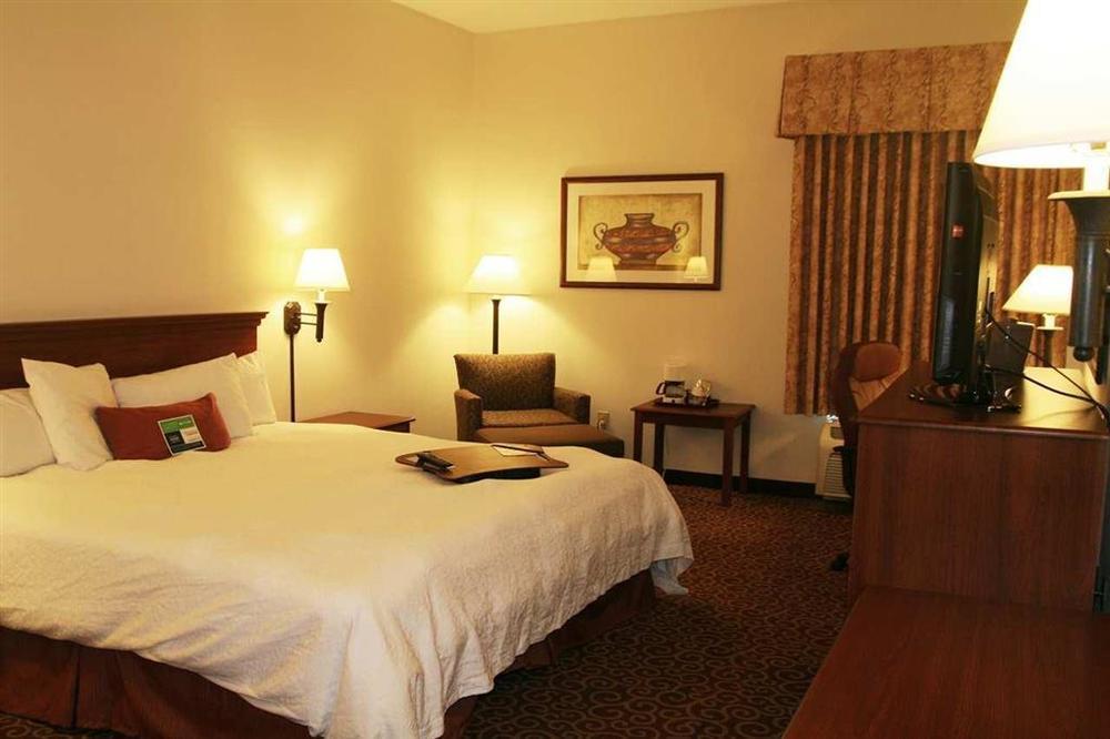 Hampton 4* Eagle Pass